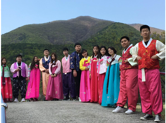 图 1 本专业学生韩国游学